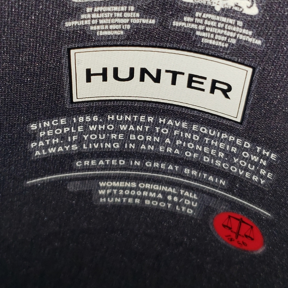 Hunter Original Tall Waterproof Rain Boot purple sz (5) MSRP $160 NEW - Picture 3 of 13